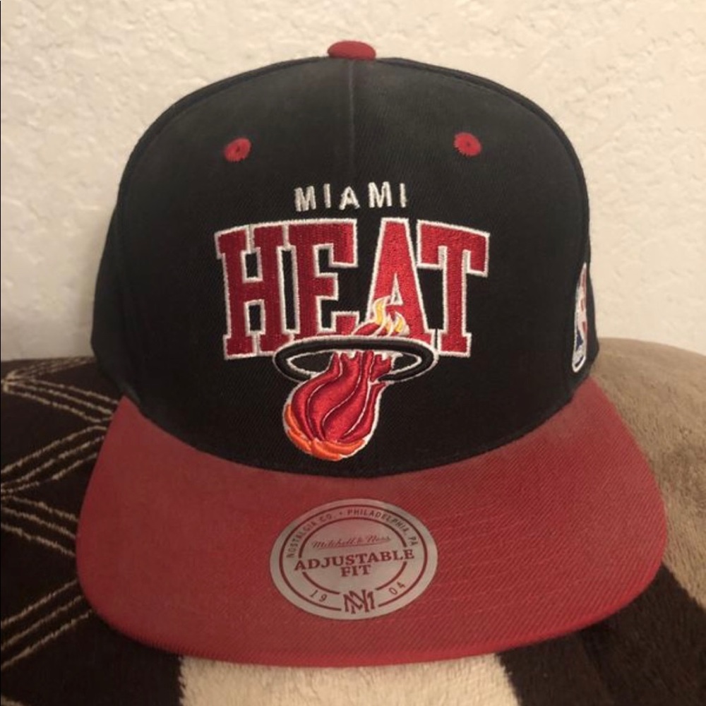 Mitchell and Ness Miami Heat Snapback